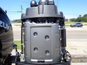 Twin Suz-uki 350 hp 2022 Dual Prop 30 pulgadas 4 Cuatro tiempos fuera de borda - Product Image 2