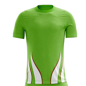Uniforme de football à manches courtes confortable pour hommes, haute qualité, logo personnalisé, design personnalisé, impression par transfert thermique, OEM - Product Image 4
