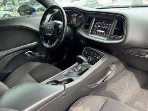 LIMPIO 2020 D-o-d-g-e Chall_enger GT RWD - Product Image 6