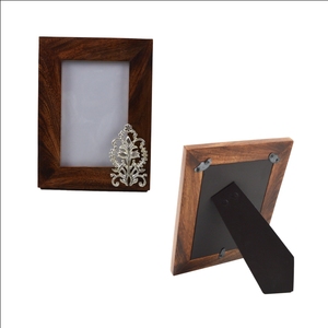 อัลบั้มกรอบรูปดีไซเนอร์ที่ทันสมัยพร้อมไม้ขัดเงาธรรมชาติและพื้นผิวโลหะรวมถึงอุปกรณ์เสริมกรอบเงิน - Product Image 3