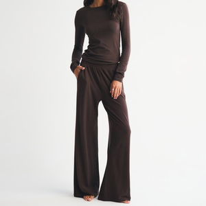 Set <span class=keywords><strong>Pigiama</strong></span> <span class=keywords><strong>Donna</strong></span> in <span class=keywords><strong>Cotone</strong></span> di Bambù a Maniche Lunghe, Maglietta e Pantaloni, Abbigliamento da Notte Organico Personalizzato - Product Image 5