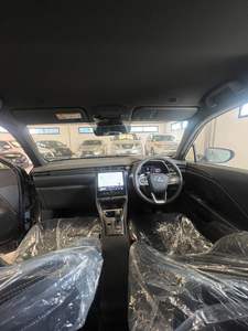 รถใหม่ / มือสอง Lexus LBX 2025 พวงมาลัยขวา รถอเนกประสงค์ ขับเคลื่อนสี่ล้อ กล้อง 360 องศา กล้องมองหลัง รับน้ำหนักได้ 31-40 ตัน ระบบดีเซล/เบนซิน เกียร์อัตโนมัติ - Product Image 3