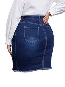Shorts de sport pour hommes en denim bleu foncé, taille haute, mi-longueur, logo personnalisé, écologiques, séchage rapide - Product Image 5