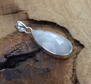 Pendentif artisanal en argent style bohème, bijoux en argent sterling 925 avec pierre de lune, pendentif tendance pour femme, cadeau - Product Image 3