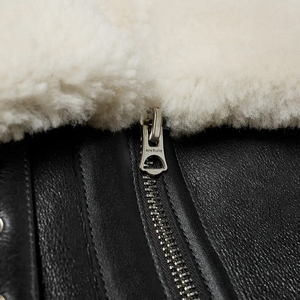 แจ็คเก็ตบอมเบอร์หนังแท้คุณภาพดีที่สุดสำหรับผู้หญิง ปี 2026 แฟชั่นใหม่ทันสมัย สไตล์ลำลอง สีพื้น (สามารถสั่งทำได้) - Product Image 4