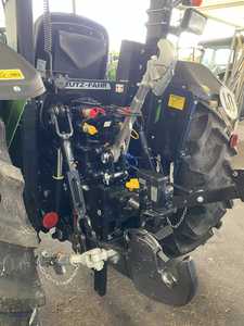 Tracteur agricole utilitaire Deutz-Fahr 4070E 65 CV 4RM avec moteur Deutz, pompe, transmission à engrenages et transmission synchrone à glissière - Product Image 2