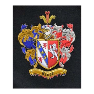 Insignias de marco de encaje personalizadas bordadas a mano con escudo de armas y crestas familiares - Product Image 6