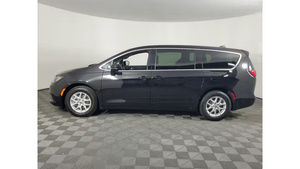 Chrysler Voyager LX FWD 2025 Usado en Excelentes Condiciones - Product Image 6