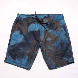 กางเกงขาสั้นผ้าฝ้ายโพลีเอสเตอร์ระบายอากาศได้ดีกางเกงขาสั้นแนวสตรีทไซส์ใหญ่พิเศษสำหรับผู้ชายดีไซน์2024ฤดูร้อน - Product Image 1