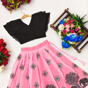 Ropa Étnica para Niñas, Lehenga Choli Rosa, Largo hasta el Suelo, Secado Rápido, Shoryam, Top Negro a Capas, Elegante, para Fiestas - Product Image 1