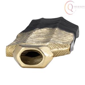 Jarrón Decorativo de Metal para Mesa, Elaborado con Atención al Detalle, Ofrece Belleza Duradera y un Atractivo Elegante - Product Image 4