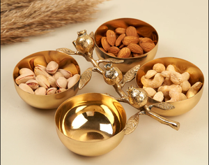 Bol de service à noix classique à 4 compartiments pour la maison hôtel et restaurants vaisselle de table couleur dorée bol de service au design unique - Product Image 6