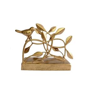 Élégant porte-serviettes en bois à fleurs en laiton fabriqué à la main pour la décoration intérieure et les mariages - Product Image 5