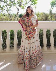 Nouvelle série Navratri, spécial Navratri, Lehenga Choli - Longueur au sol, tenue de soirée, séchage rapide, pour femmes - Product Image 5