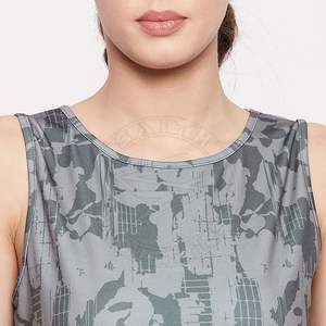 Camiseta sin Mangas Premium Transpirable para Mujer a Precio de Mayoreo, Camisetas sin Mangas Sublimadas Personalizadas Hechas en Pakistán - Product Image 3