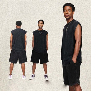 Gilet de gymnastique pour hommes T-shirt sans manches en gros T-shirt pour hommes à col rond et à épaules dénudées en coton Gilet rétro T-shirt ample pour hommes - Product Image 5