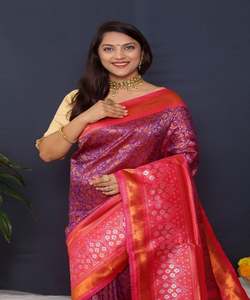 Élégant sari en soie pour mariage avec broderie lourde et beau look fantaisie pour les occasions spéciales des femmes - Product Image 4