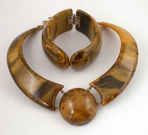 COLGANTES Recién llegado Collar de cuerno de buey de búfalo Estilo animal pulido Joyería de hueso Cuentas de diseño NATURAL Mujeres Niñas Regalos de boda - Product Image 1