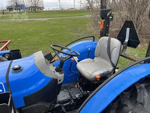 Nuevo Tractor de Jardín New Holland TT75A, Tractor de Orugas 4x4/4x2, Tractor de 75 CV - Product Image 6