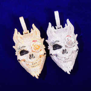 Colgante de Calavera de Diablo, Plata de Ley 925, Diamante Moissanita VVS Personalizado, Corte Brillante, Estilo Hip Hop, Joyería con Certificado EGL/GRA - Product Image 1