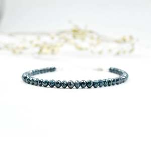 Bracelet en diamant bleu, perles facettées rondes de 3,5 à 4,5 mm, argent sterling 925, bracelets joncés dorés - Product Image 4