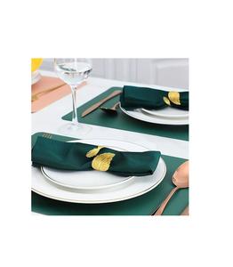 Ronds de serviette en bois fabriqués à la main avec un design rustique élégant parfait pour la décoration de la table à manger de la ferme - Product Image 1