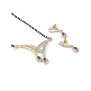 Mangalsutra Doble V Moderno de Aleación de Cristal con Perlas de Imitación, Diseño Étnico Religioso Personalizado para Fiestas, Compromisos y Aniversarios - Product Image 2
