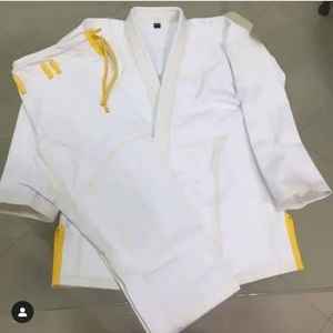 Uniforme de karaté personnalisable avec logo personnalisé pour vêtements d'arts martiaux et d'entraînement - Product Image 2