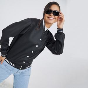 แจ็กเก็ตเบสบอลผ้าซาตินปักลายด้วยผ้ากำมะหยี่สำหรับฤดูหนาวออกแบบโดยผู้ผลิตขายส่ง - Product Image 2