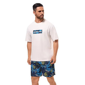 T-shirts personnalisés pour hommes de grande taille en éponge respirante et ensemble de shorts d'été de couleur unie séchage rapide de haute qualité - Product Image 1