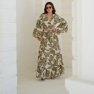 Vestido Midi Sin Mangas con Estampado Floral Dorado y Ónix, Estilo Bohemio, para Fiesta de Verano, Elegante y Femenino, con Flores Oscuras, Moda Boutique - Product Image 1