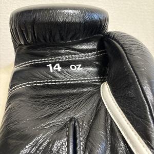 ถุงมือชกมวย MMA หนังแท้ ดีไซน์ OEM กันน้ำ น้ำหนักเบา ระบายความชื้น ปรับแต่งได้ พร้อมสายรัดข้อมือแบบตีนตุ๊กแก - Product Image 5