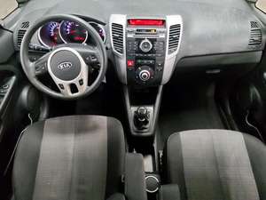 KIA VENGA 2011 d'occasion LHD/RHD - Product Image 4
