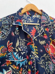 Conjuntos de ropa de noche para mujer con estampado de bloques de calidad de exportación Premium Conjuntos de ropa de salón de lujo disponibles a precios al por mayor OEM - Product Image 4