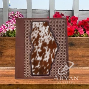 Offre Spéciale laitier en cuir usiné à la main en fourrure de vachette fermeture à glissière journaux Boho traditionnel Vintage en cuir journal de voyage - Product Image 1