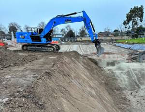 Excavatrice sur chenilles d'occasion de haute qualité pour 390 390FL avec une puissance de creusement élevée, moteur, pompe et boîte de vitesses - Product Image 2