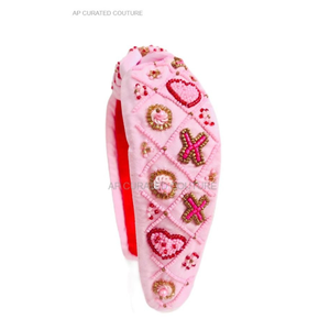 Bandeau de luxe fait main perlé pour la Saint-Valentin 2026, avec des détails raffinés, conçu pour s'harmoniser avec les ensembles vestimentaires modernes de la Saint-Valentin - Product Image 6