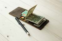 Dompet Lipat Pendek Kulit Asli Vintage Grosir Desainer Fashion Mewah untuk Pria LBW-0138