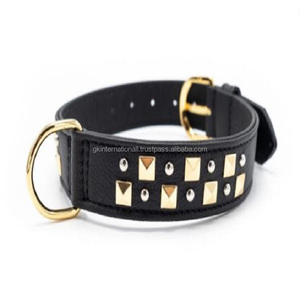 Collar de Cuero para Perro en Color Marrón y Negro Diseñado con Remaches y Herrajes Resistentes de Acero Inoxidable - Product Image 4