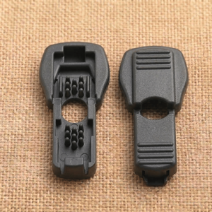 Terminales de Cordón de Plástico de Nylon de Color Personalizado con Bloqueo para Cordones de Mochilas, Equipaje y Prendas - Product Image 5