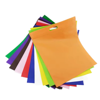 Sacs fourre-tout personnalisables en non-tissé éco-responsables à découpe en D, recyclables, modèle CENPLAS CT-B004, fabriqués au Vietnam pour l'impression