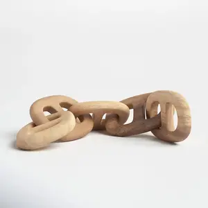 Cadena de eslabones de madera de Color Natural, escultura de mano curva para decoración del hogar