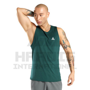 Camiseta sin mangas de gimnasio de ajuste regular de ropa activa de nuevo diseño para Hombre | Camiseta sin mangas de secado rápido para hombre al mejor precio - Product Image 4