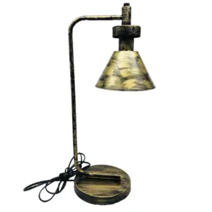Elegant Design Metalen Tafellamp Messing Antieke Binnenverlichting Lamp Met Conische Kap Koninklijke Stijl Elektrische Lamp