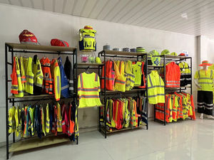 Gilet de sécurité réfléchissant imperméable de classe 2 ANSI en gros avec logo personnalisé pour la course à pied et la construction - Product Image 5