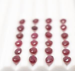 Rubí natural facetado 3*4mm corte ovalado piedras preciosas sueltas Madagascar piedras preciosas rojas para DIY collar joyería aplicación - Product Image 3