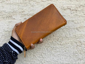 Billeteras de cuero cruzadas hechas a mano para mujer, Cartera de mano con diseño elegante, tarjeta ATM, multiusos, con cadena de mano - Product Image 5