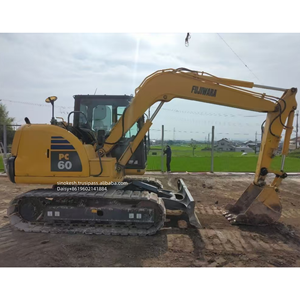 Mini-excavatrice d'occasion PC60-7 6 tonnes du Japon, homologuée EPA, composants principaux : moteur Yanmar, pompe, roulement, engrenage - Product Image 2