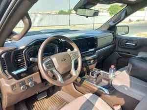 Camioneta Chevrolet Silverado Doble Cabina 2024 Usada a Precio Accesible, Lista para Enviar - Product Image 6