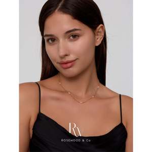 Collar Boho con Cuentas de Perlas Auténticas, Collar Delicado con Bolas Satélite Chapadas en Oro, Collar Delicado con Bolas Satélite que No se Deslustra - Product Image 6